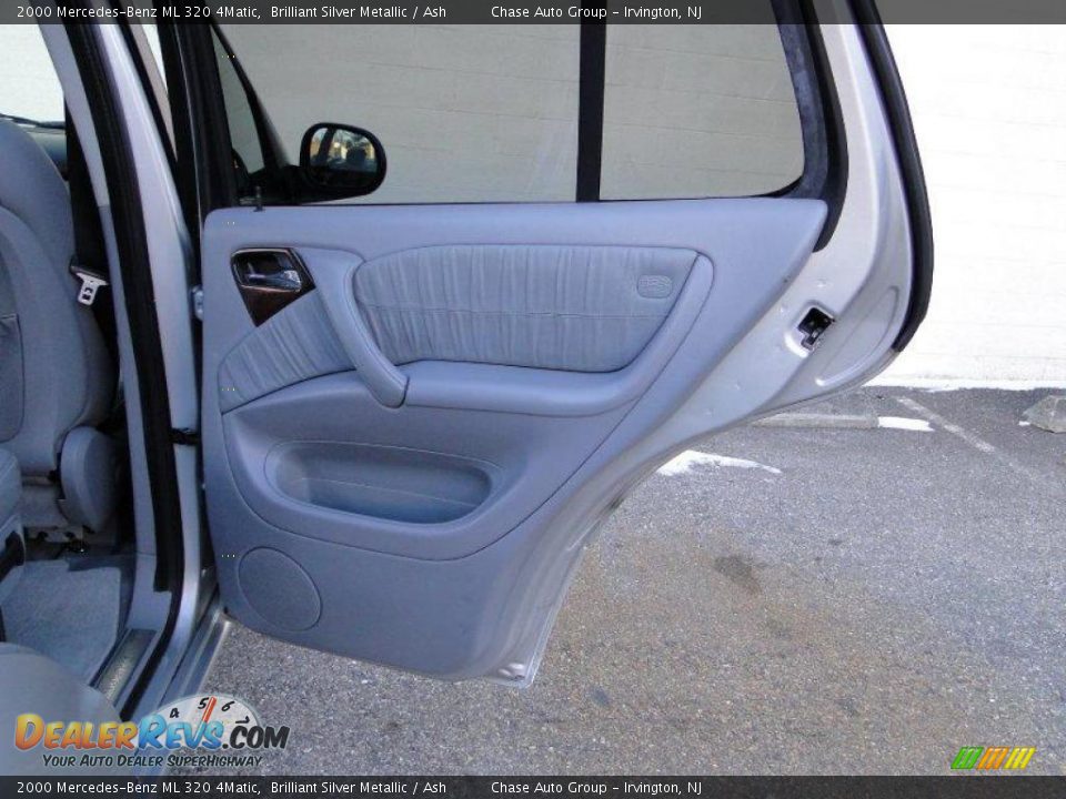 2000 Mercedes-Benz ML 320 4Matic Brilliant Silver Metallic / Ash Photo #14