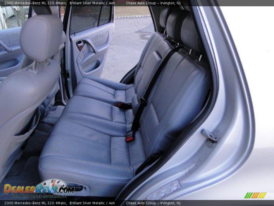2000 Mercedes-Benz ML 320 4Matic Brilliant Silver Metallic / Ash Photo #18