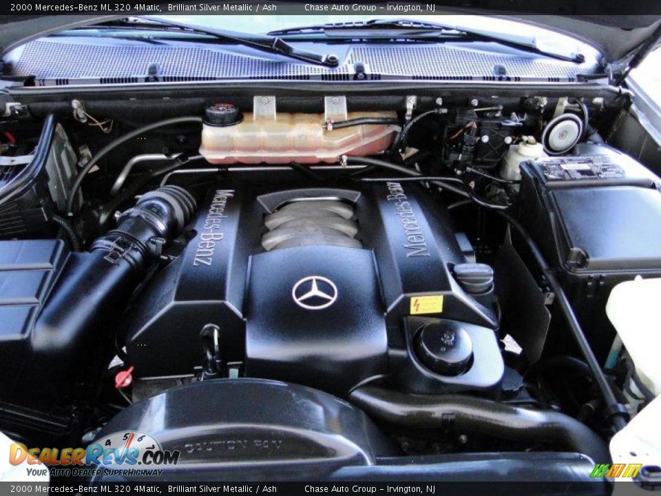 2000 Mercedes-Benz ML 320 4Matic Brilliant Silver Metallic / Ash Photo #28