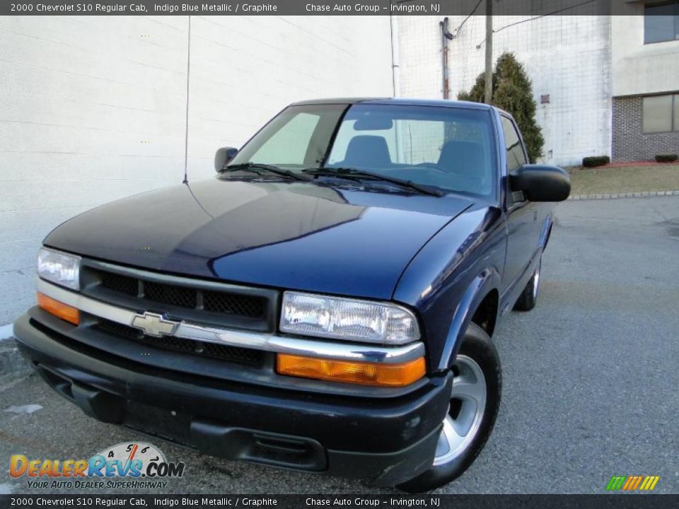 2000 Chevrolet S10 Regular Cab Indigo Blue Metallic / Graphite Photo #1