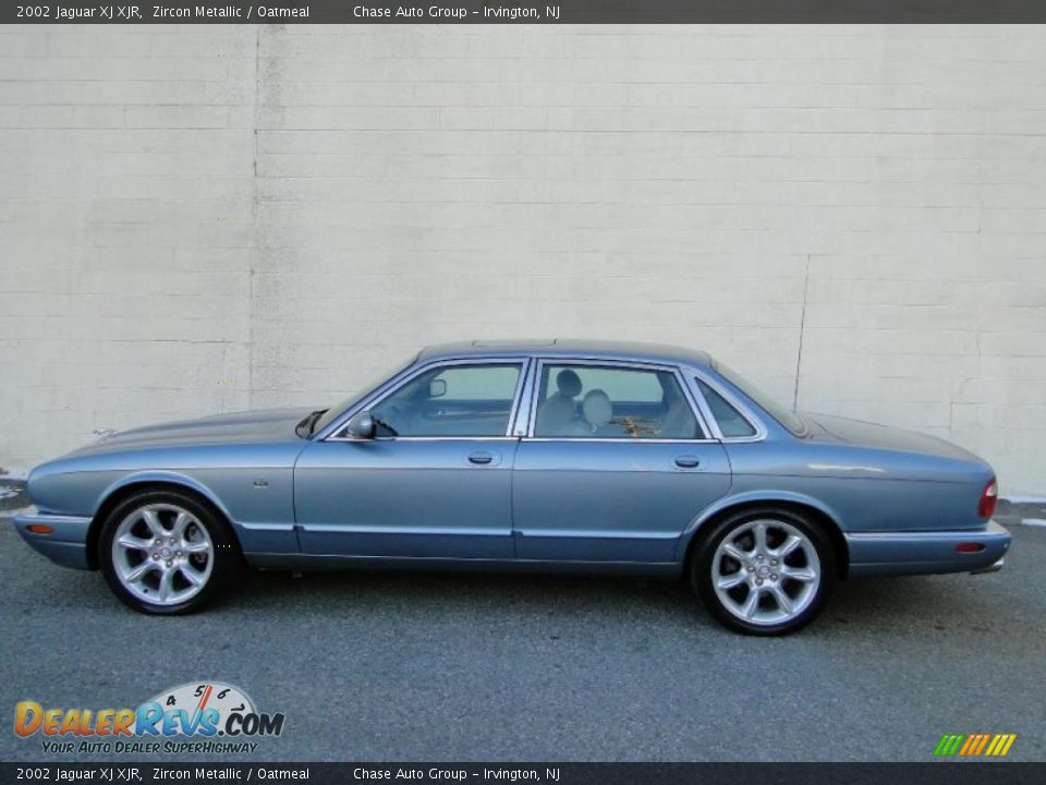 2002 Jaguar XJ XJR Zircon Metallic / Oatmeal Photo #2