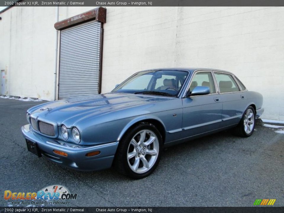 2002 Jaguar XJ XJR Zircon Metallic / Oatmeal Photo #6