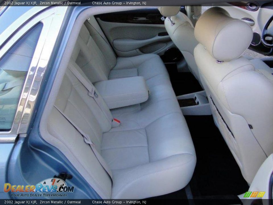 2002 Jaguar XJ XJR Zircon Metallic / Oatmeal Photo #20