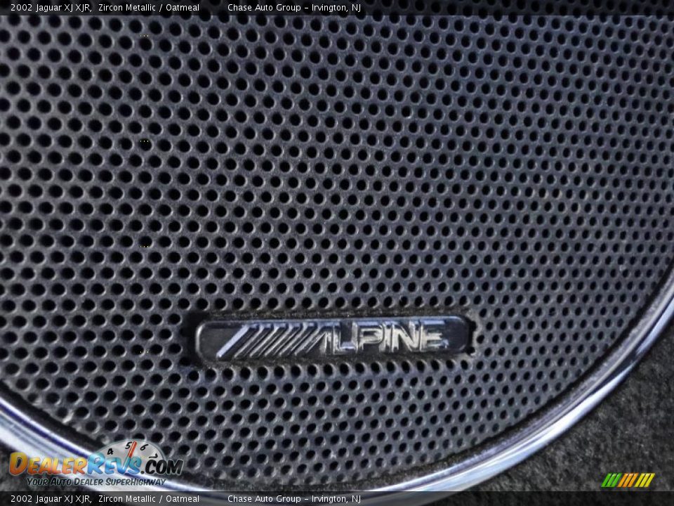 2002 Jaguar XJ XJR Zircon Metallic / Oatmeal Photo #30