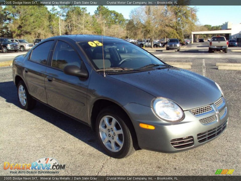 2005 Dodge Neon SXT Mineral Gray Metallic / Dark Slate Gray Photo #10