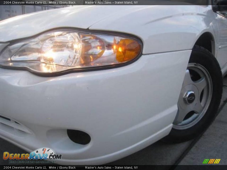 2004 Chevrolet Monte Carlo LS White / Ebony Black Photo #2