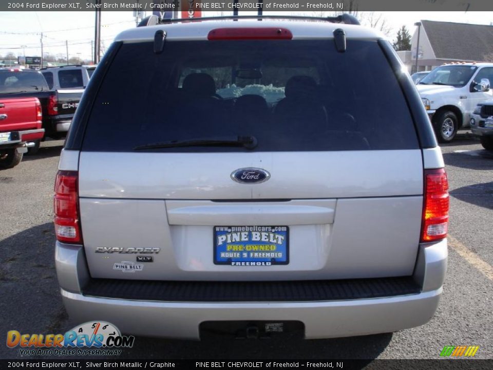 2004 Ford Explorer XLT Silver Birch Metallic / Graphite Photo #5