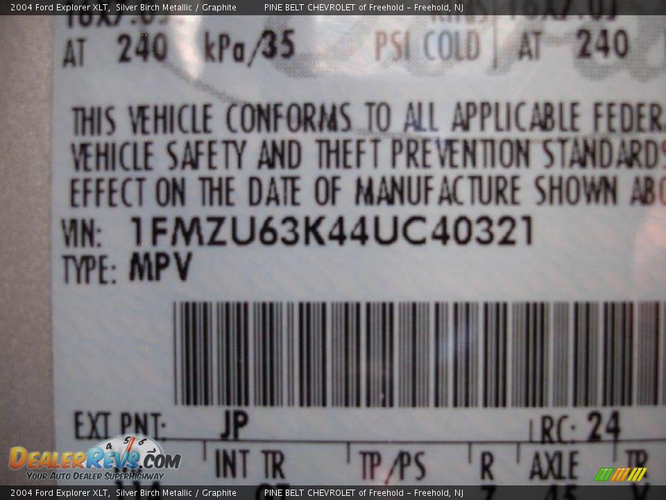 2004 Ford Explorer XLT Silver Birch Metallic / Graphite Photo #18