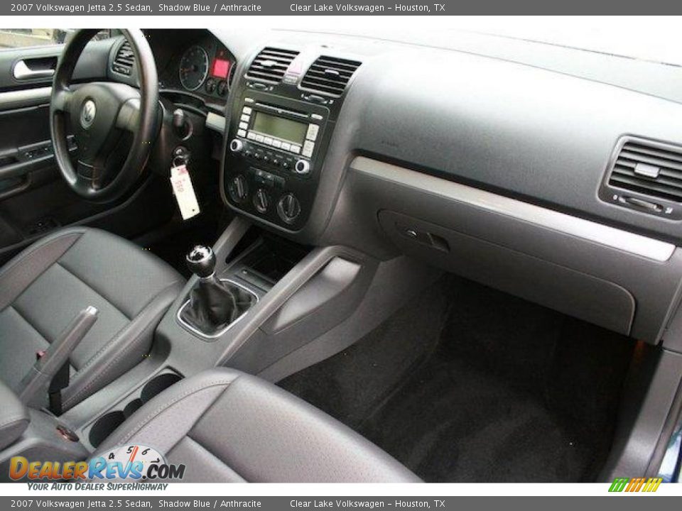 2007 Volkswagen Jetta 2.5 Sedan Shadow Blue / Anthracite Photo #31