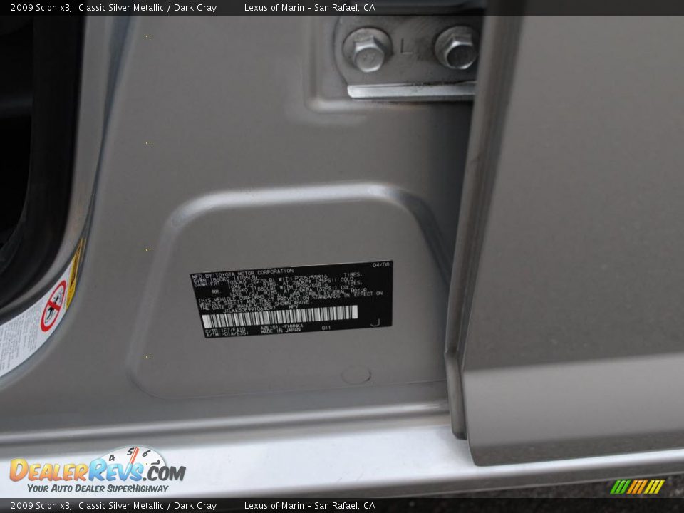2009 Scion xB Classic Silver Metallic / Dark Gray Photo #16