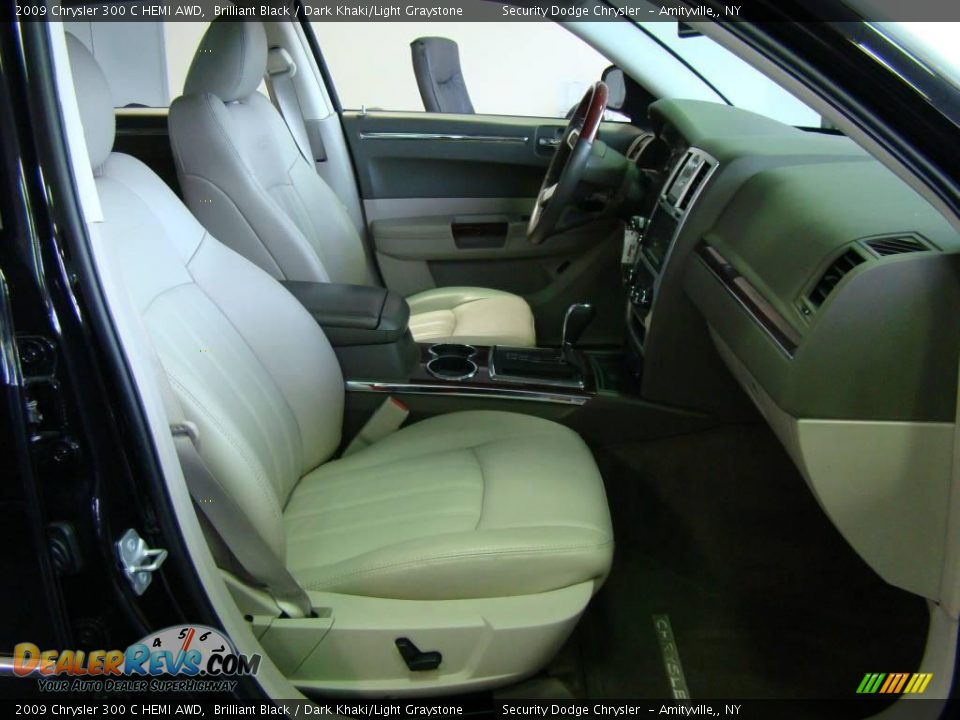 2009 Chrysler 300 C HEMI AWD Brilliant Black / Dark Khaki/Light Graystone Photo #7