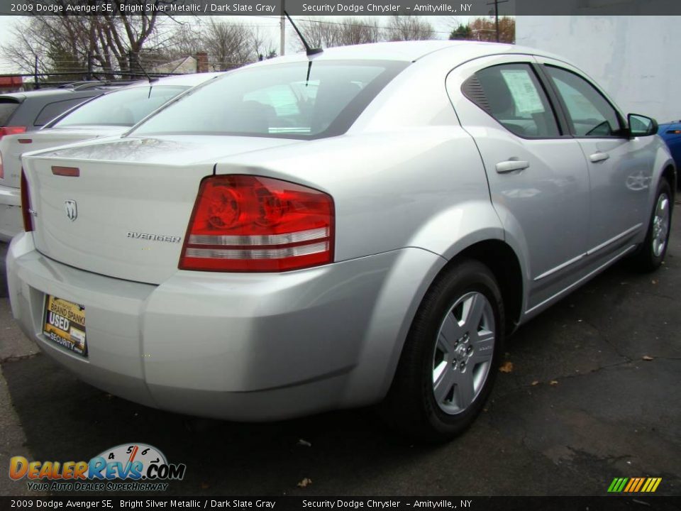 2009 Dodge Avenger SE Bright Silver Metallic / Dark Slate Gray Photo #4