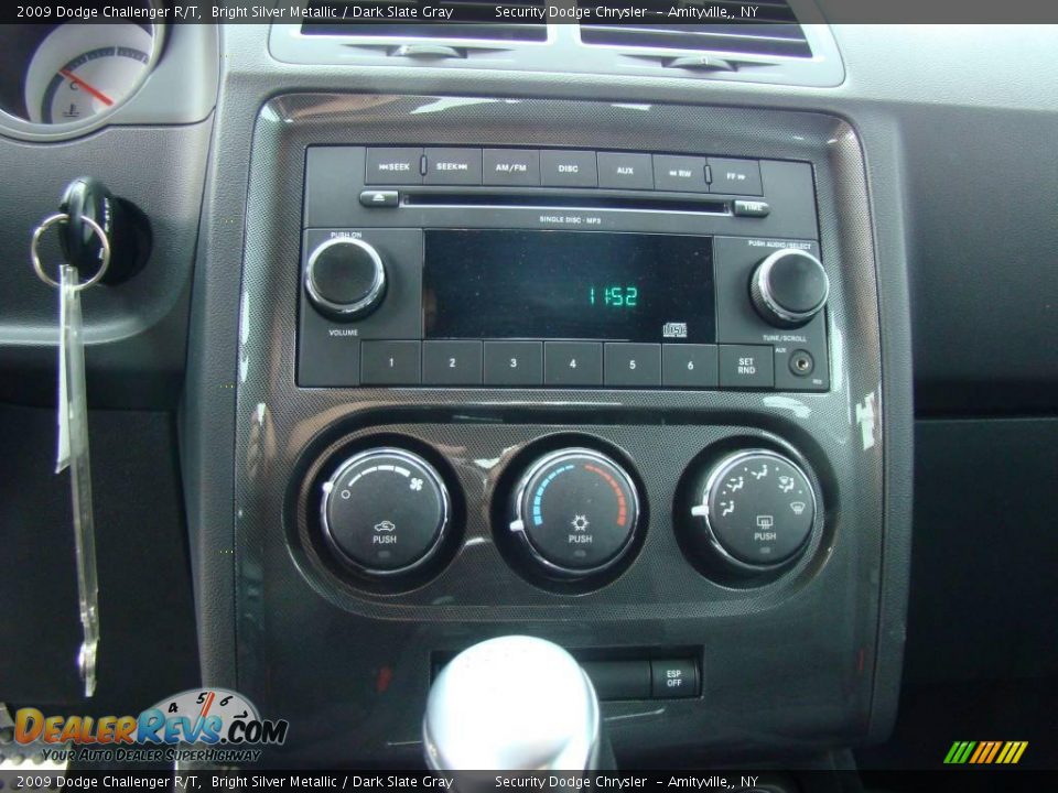 2009 Dodge Challenger R/T Bright Silver Metallic / Dark Slate Gray Photo #9