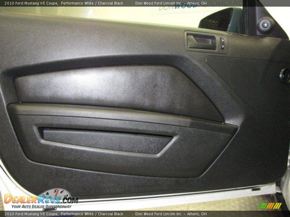 2010 Ford Mustang V6 Coupe Performance White / Charcoal Black Photo #14