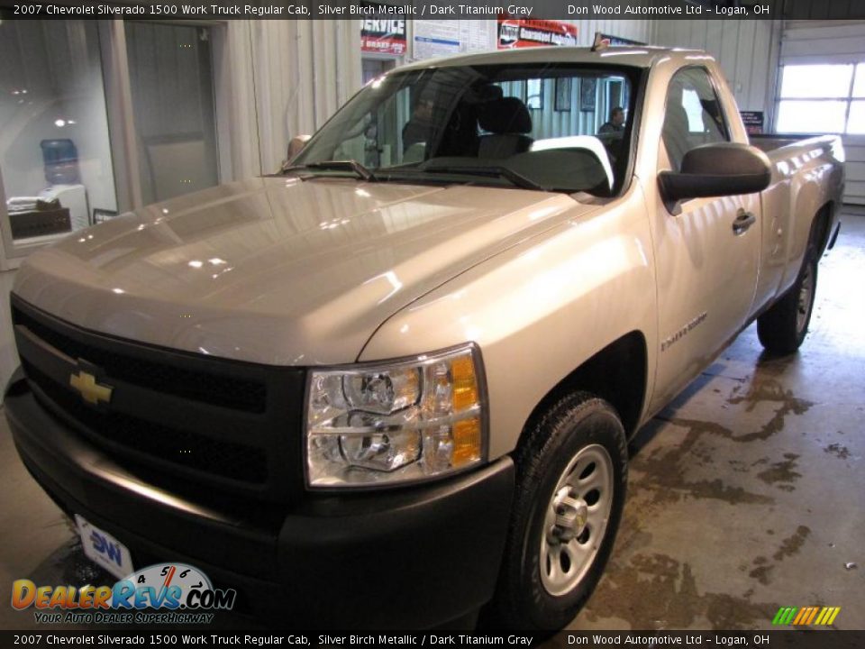 2007 Chevrolet Silverado 1500 Work Truck Regular Cab Silver Birch Metallic / Dark Titanium Gray Photo #2