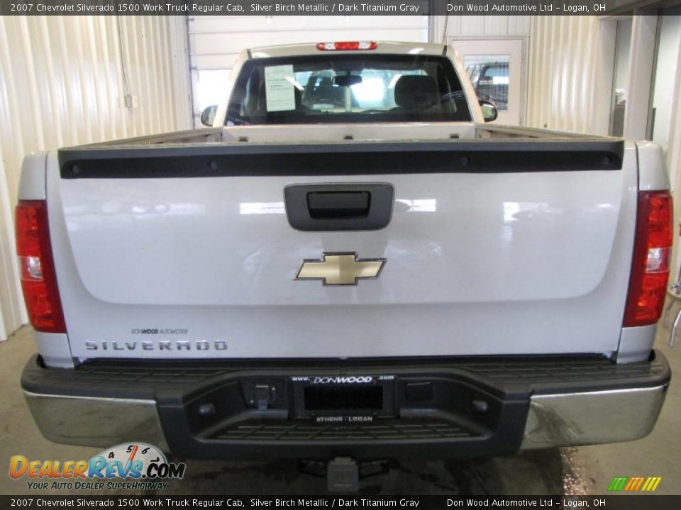 2007 Chevrolet Silverado 1500 Work Truck Regular Cab Silver Birch Metallic / Dark Titanium Gray Photo #4