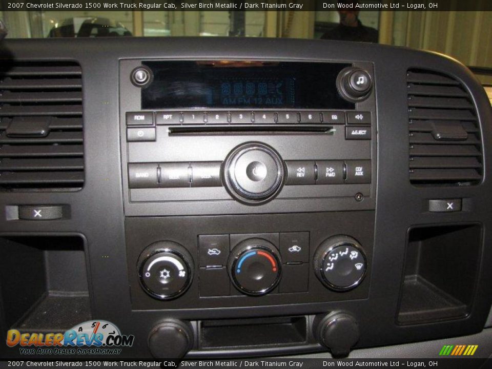 2007 Chevrolet Silverado 1500 Work Truck Regular Cab Silver Birch Metallic / Dark Titanium Gray Photo #10