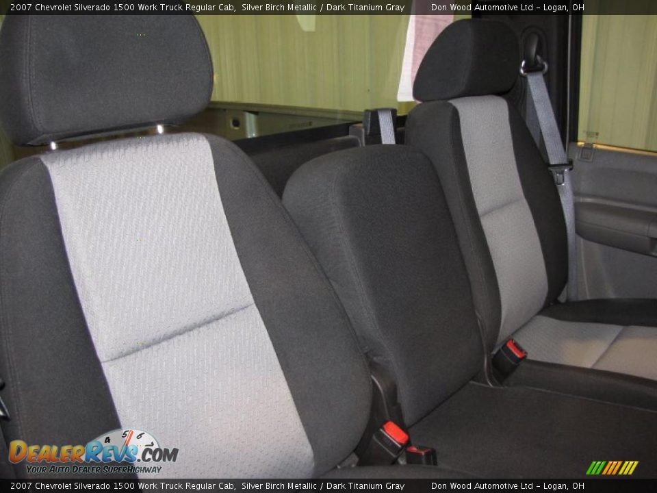 2007 Chevrolet Silverado 1500 Work Truck Regular Cab Silver Birch Metallic / Dark Titanium Gray Photo #16