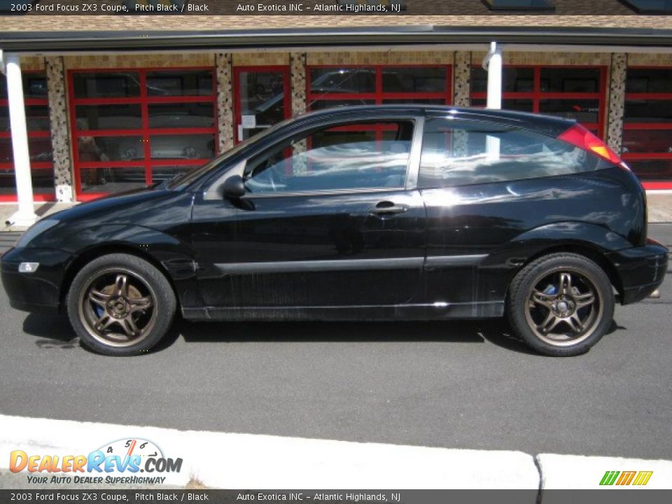 2003 Ford Focus ZX3 Coupe Pitch Black / Black Photo #3