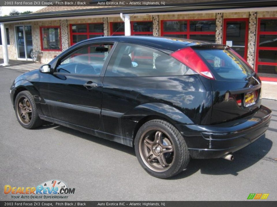 2003 Ford Focus ZX3 Coupe Pitch Black / Black Photo #4