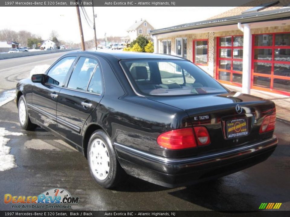 1997 Mercedes-Benz E 320 Sedan Black / Black Photo #2