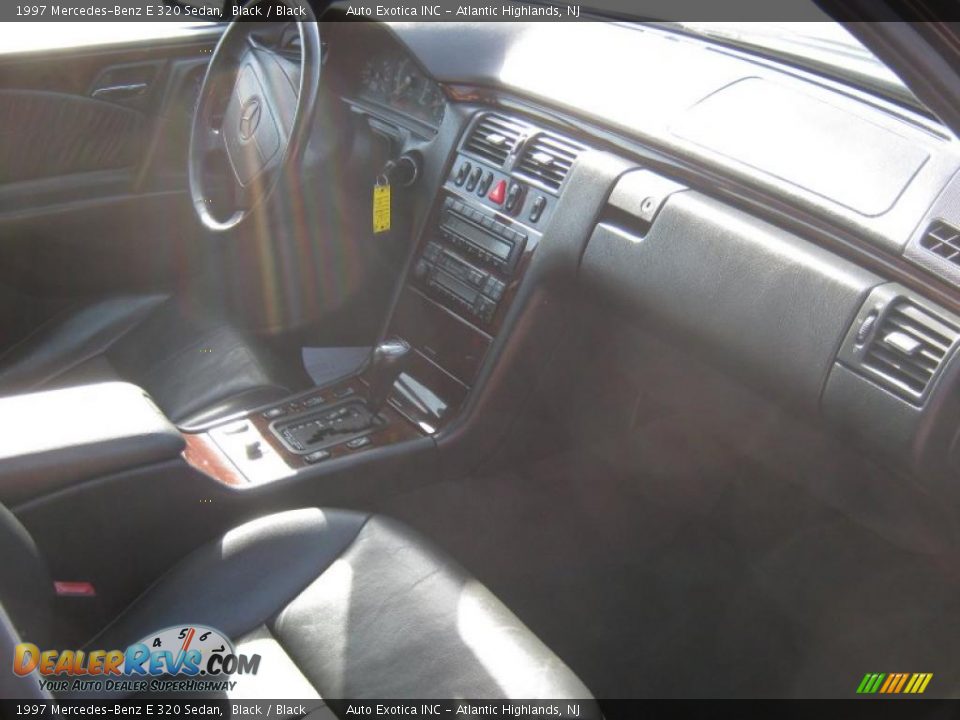1997 Mercedes-Benz E 320 Sedan Black / Black Photo #7