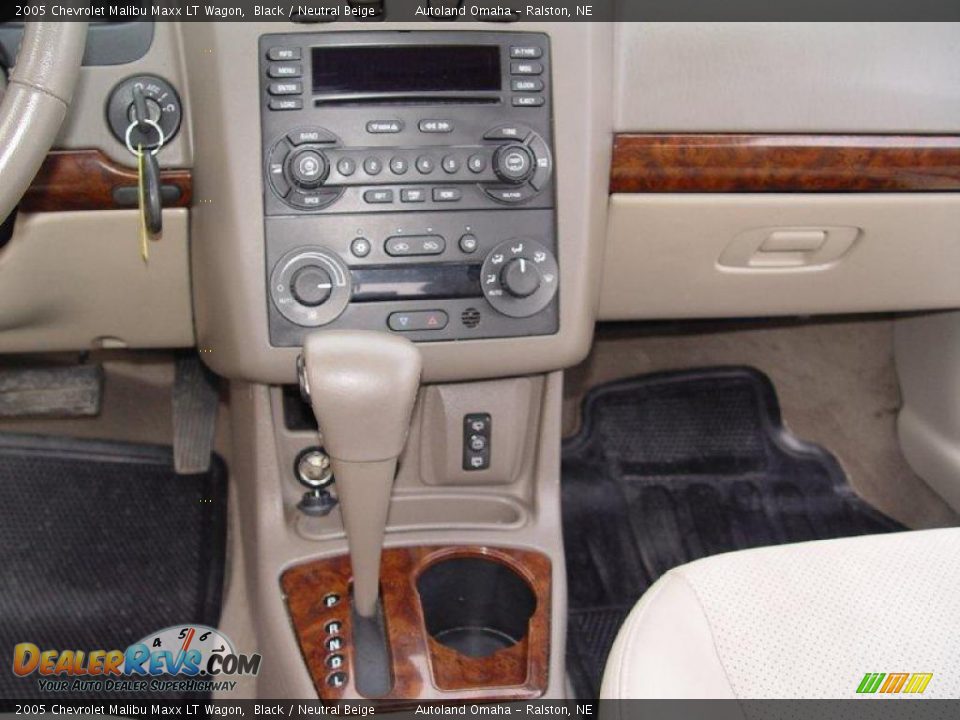 2005 Chevrolet Malibu Maxx LT Wagon Black / Neutral Beige Photo #15