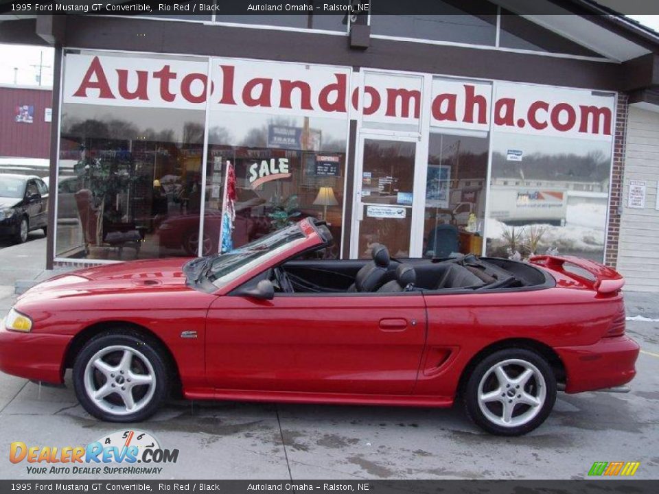 1995 Ford Mustang GT Convertible Rio Red / Black Photo #1