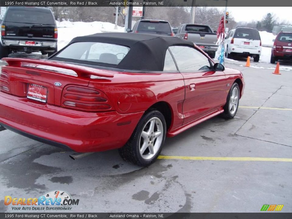 1995 Ford Mustang GT Convertible Rio Red / Black Photo #5