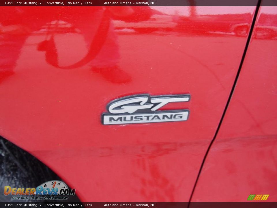 1995 Ford Mustang GT Convertible Rio Red / Black Photo #7