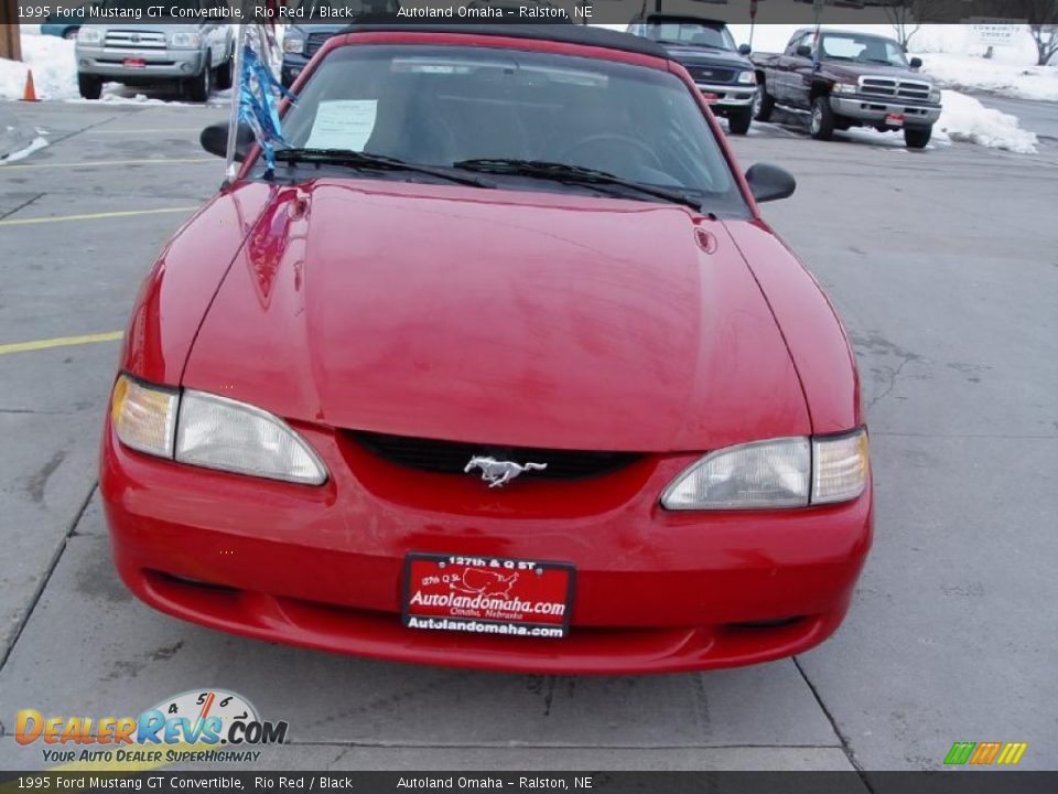 1995 Ford Mustang GT Convertible Rio Red / Black Photo #21