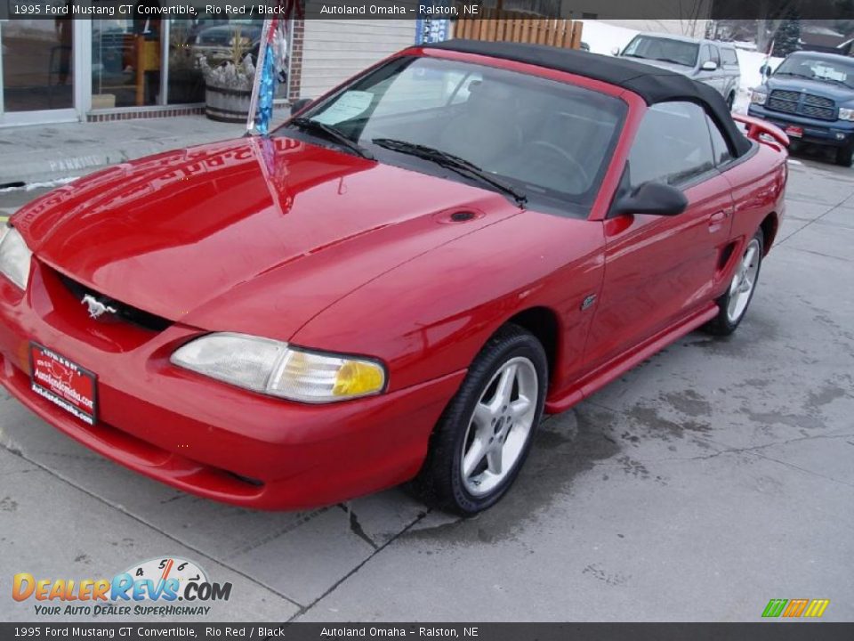 1995 Ford Mustang GT Convertible Rio Red / Black Photo #22