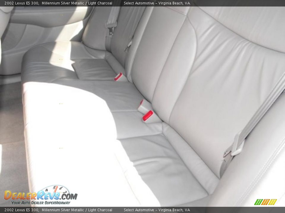 2002 Lexus ES 300 Millennium Silver Metallic / Light Charcoal Photo #17