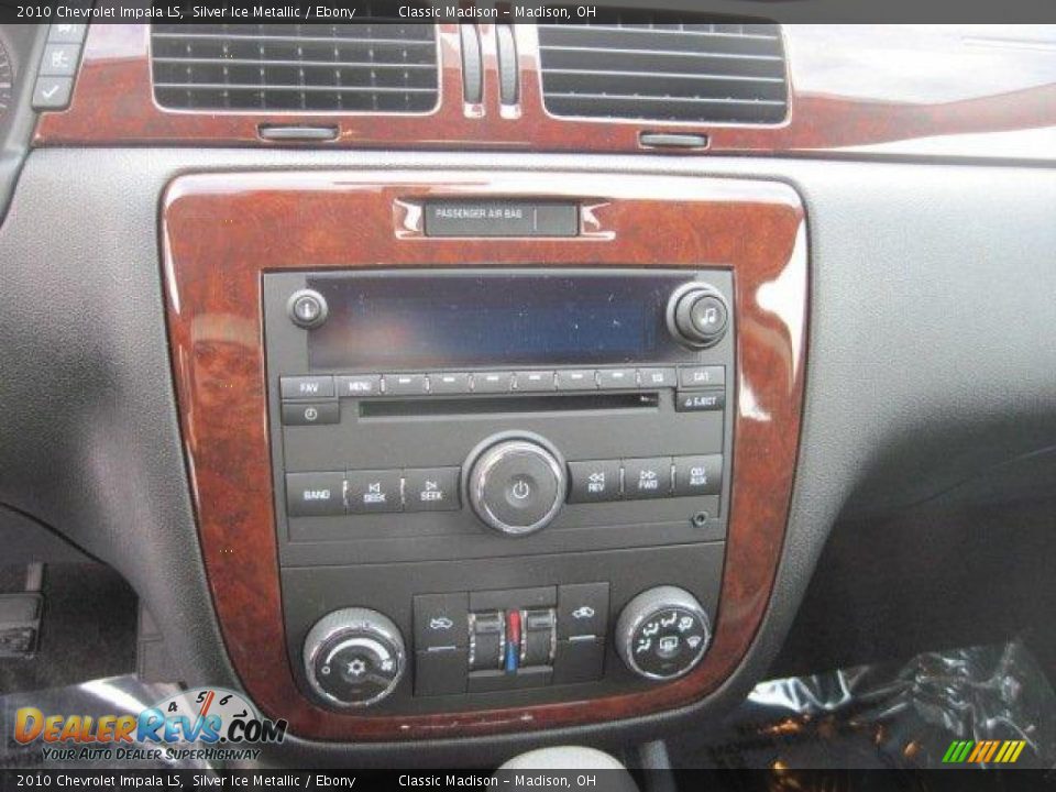 2010 Chevrolet Impala LS Silver Ice Metallic / Ebony Photo #9