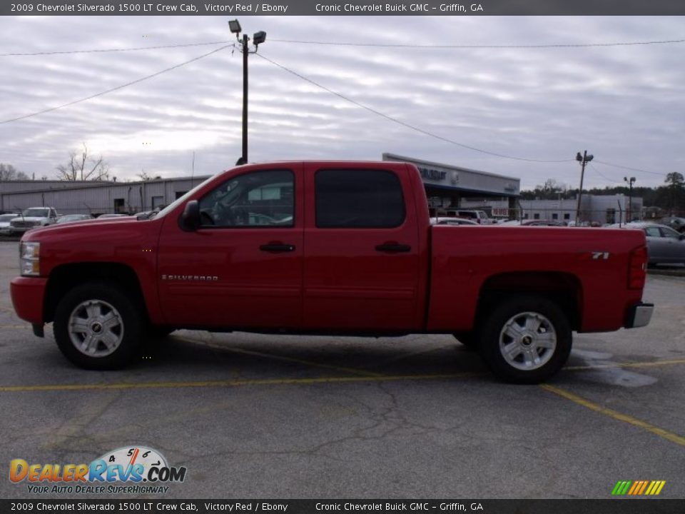2009 Chevrolet Silverado 1500 LT Crew Cab Victory Red / Ebony Photo #2