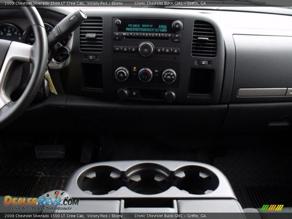 2009 Chevrolet Silverado 1500 LT Crew Cab Victory Red / Ebony Photo #17