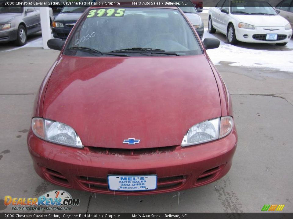 2000 Chevrolet Cavalier Sedan Cayenne Red Metallic / Graphite Photo #2