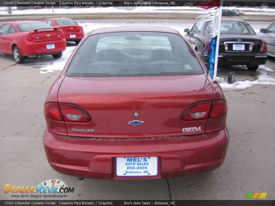 2000 Chevrolet Cavalier Sedan Cayenne Red Metallic / Graphite Photo #4