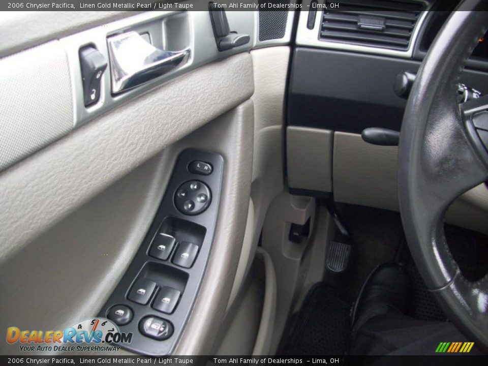 2006 Chrysler Pacifica Linen Gold Metallic Pearl / Light Taupe Photo #13