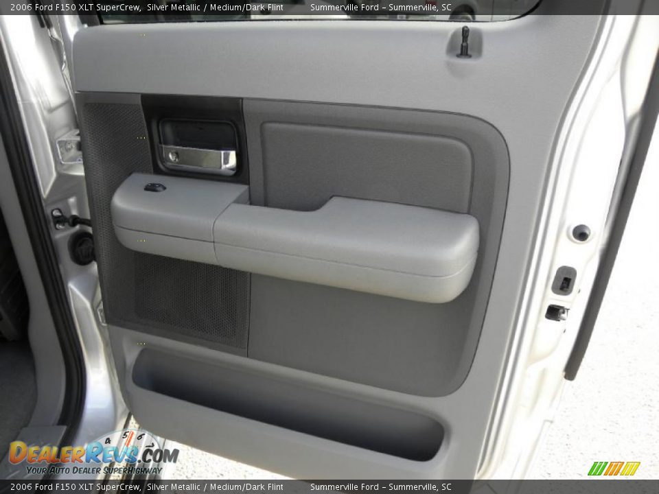 2006 Ford F150 XLT SuperCrew Silver Metallic / Medium/Dark Flint Photo #11