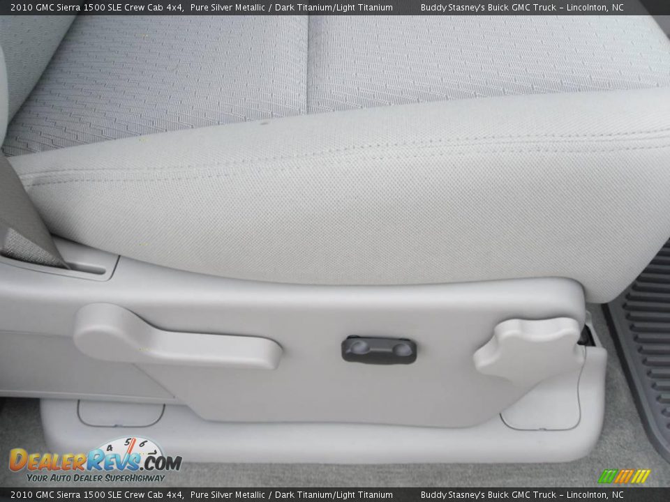 2010 GMC Sierra 1500 SLE Crew Cab 4x4 Pure Silver Metallic / Dark Titanium/Light Titanium Photo #18