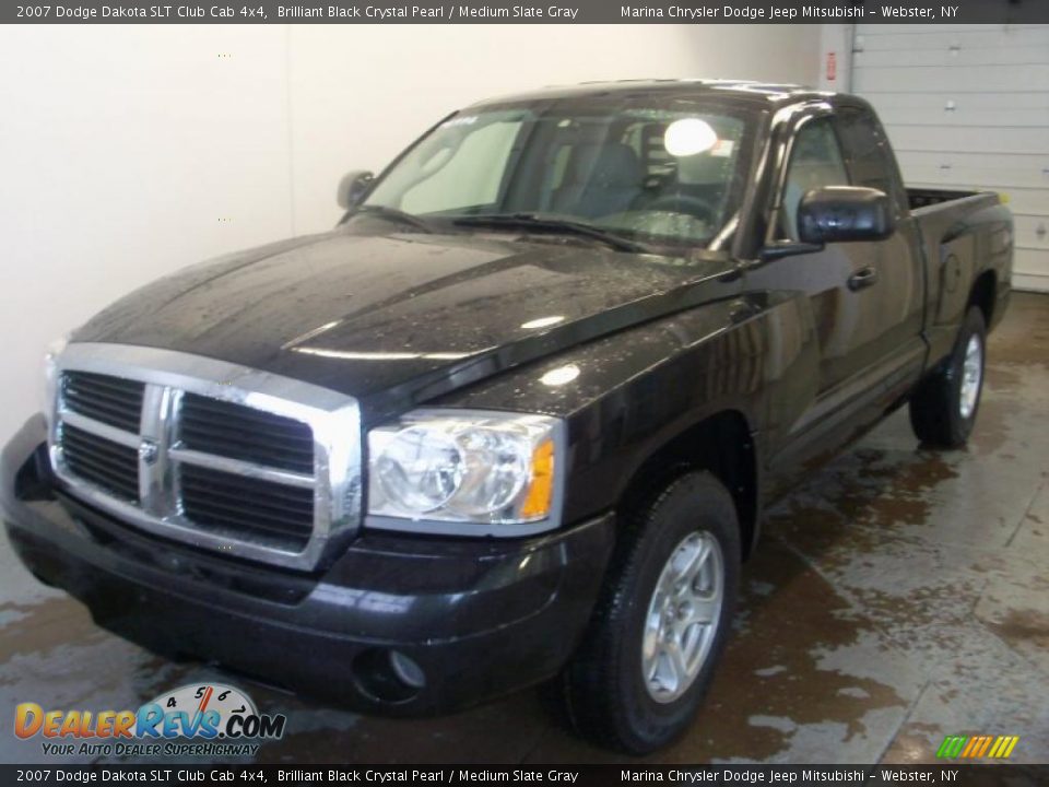 2007 Dodge Dakota SLT Club Cab 4x4 Brilliant Black Crystal Pearl / Medium Slate Gray Photo #1