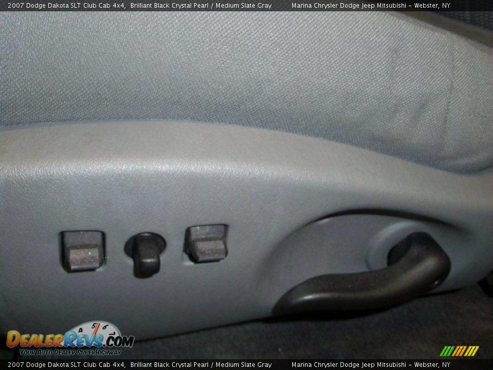 2007 Dodge Dakota SLT Club Cab 4x4 Brilliant Black Crystal Pearl / Medium Slate Gray Photo #3