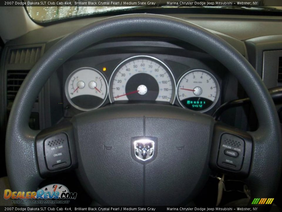 2007 Dodge Dakota SLT Club Cab 4x4 Brilliant Black Crystal Pearl / Medium Slate Gray Photo #6