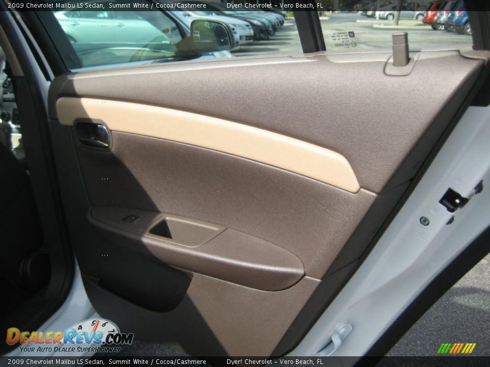 2009 Chevrolet Malibu LS Sedan Summit White / Cocoa/Cashmere Photo #11