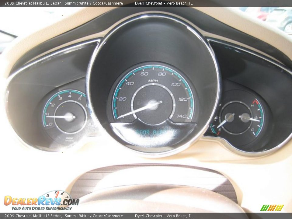 2009 Chevrolet Malibu LS Sedan Summit White / Cocoa/Cashmere Photo #17
