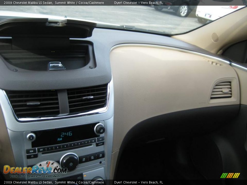 2009 Chevrolet Malibu LS Sedan Summit White / Cocoa/Cashmere Photo #20
