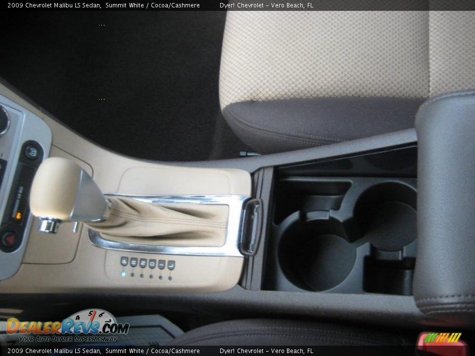 2009 Chevrolet Malibu LS Sedan Summit White / Cocoa/Cashmere Photo #21