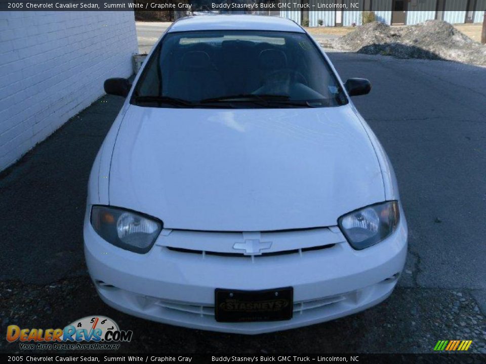 2005 Chevrolet Cavalier Sedan Summit White / Graphite Gray Photo #6
