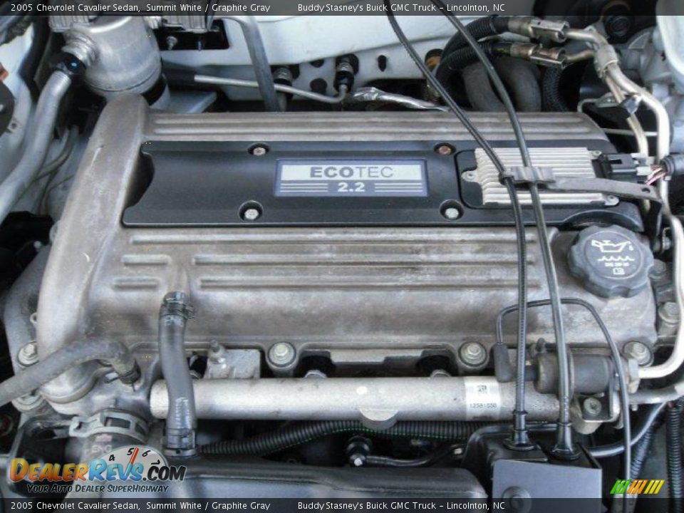 2005 Chevrolet Cavalier Sedan Summit White / Graphite Gray Photo #19